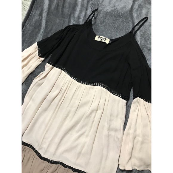 Color Block Cold Shoulder Dress! - Picture 3 of 5